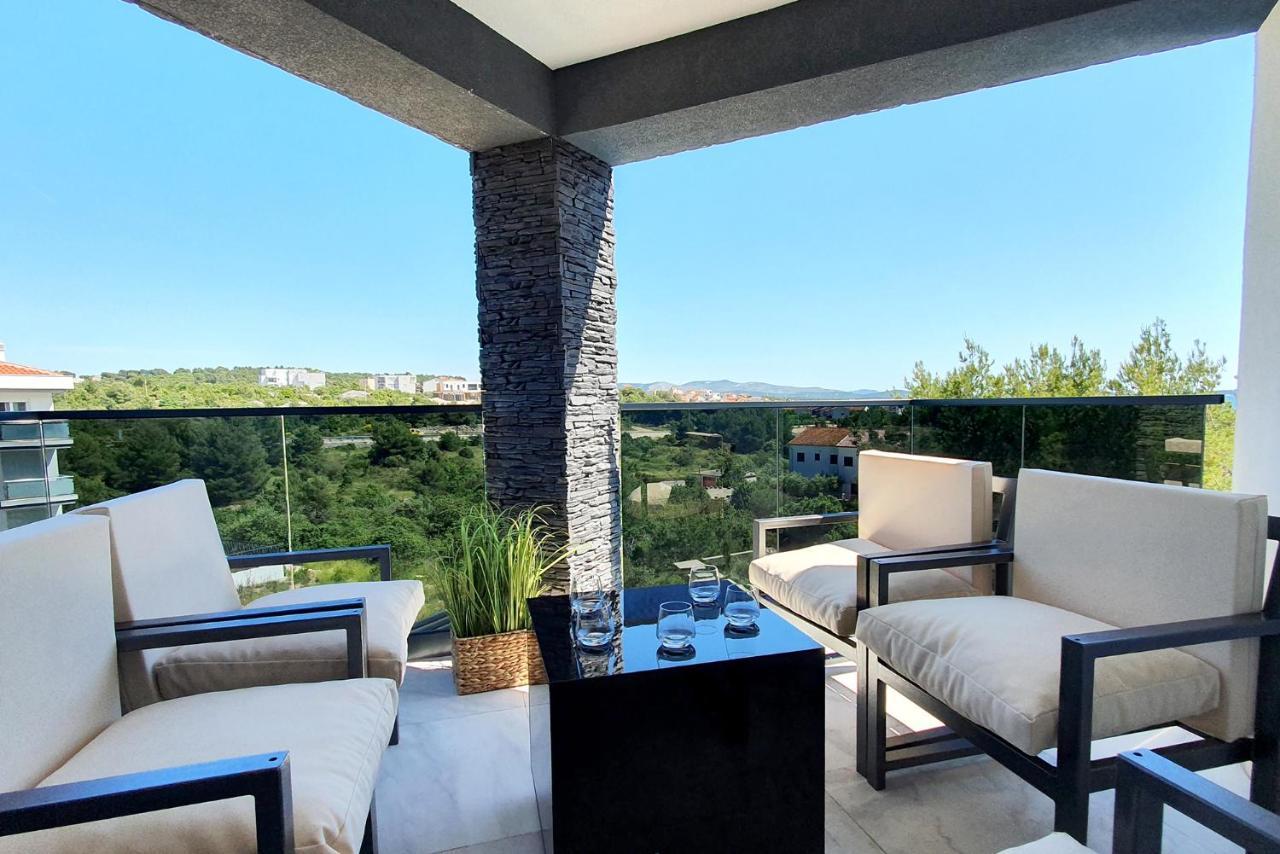 Villa Black Pearl Šibenik Екстериор снимка